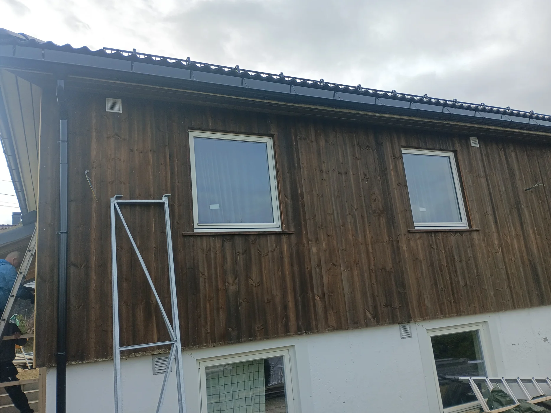 Modern residential building with timber cladding