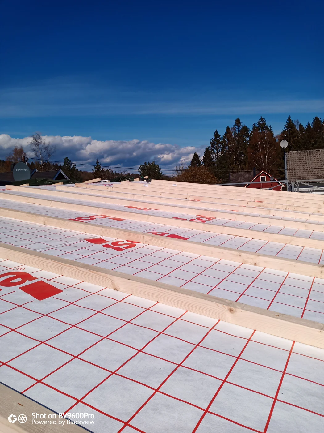 Large-scale heating system grid installation completed
